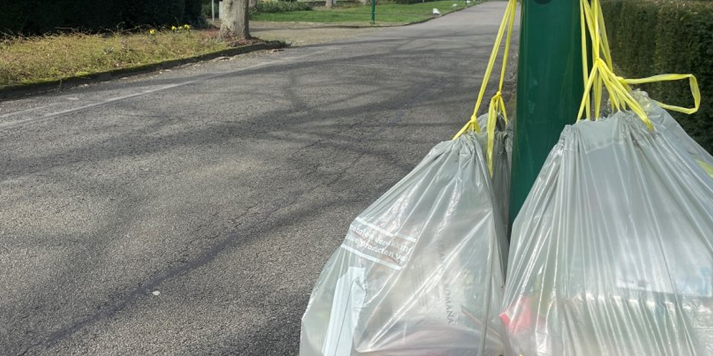 Foto: Gemeente Veldhoven waarschuwt voor overlast door te vroeg aangeboden afvalzakken