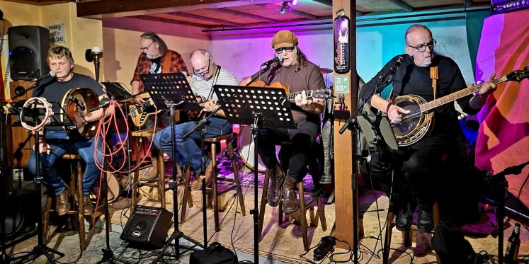 Foto: Zaterdag 18 april: RSD met live-optredens bij IORR in Epe