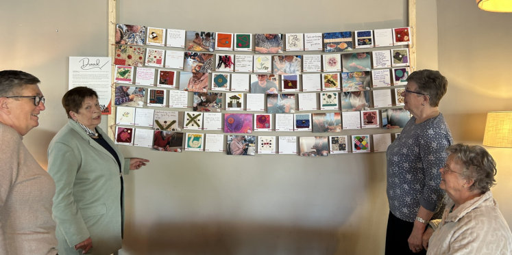 Foto: Draad van Verbinding — textielexpositie van inwoners gemeente Epe nu te zien in de Hezebrink