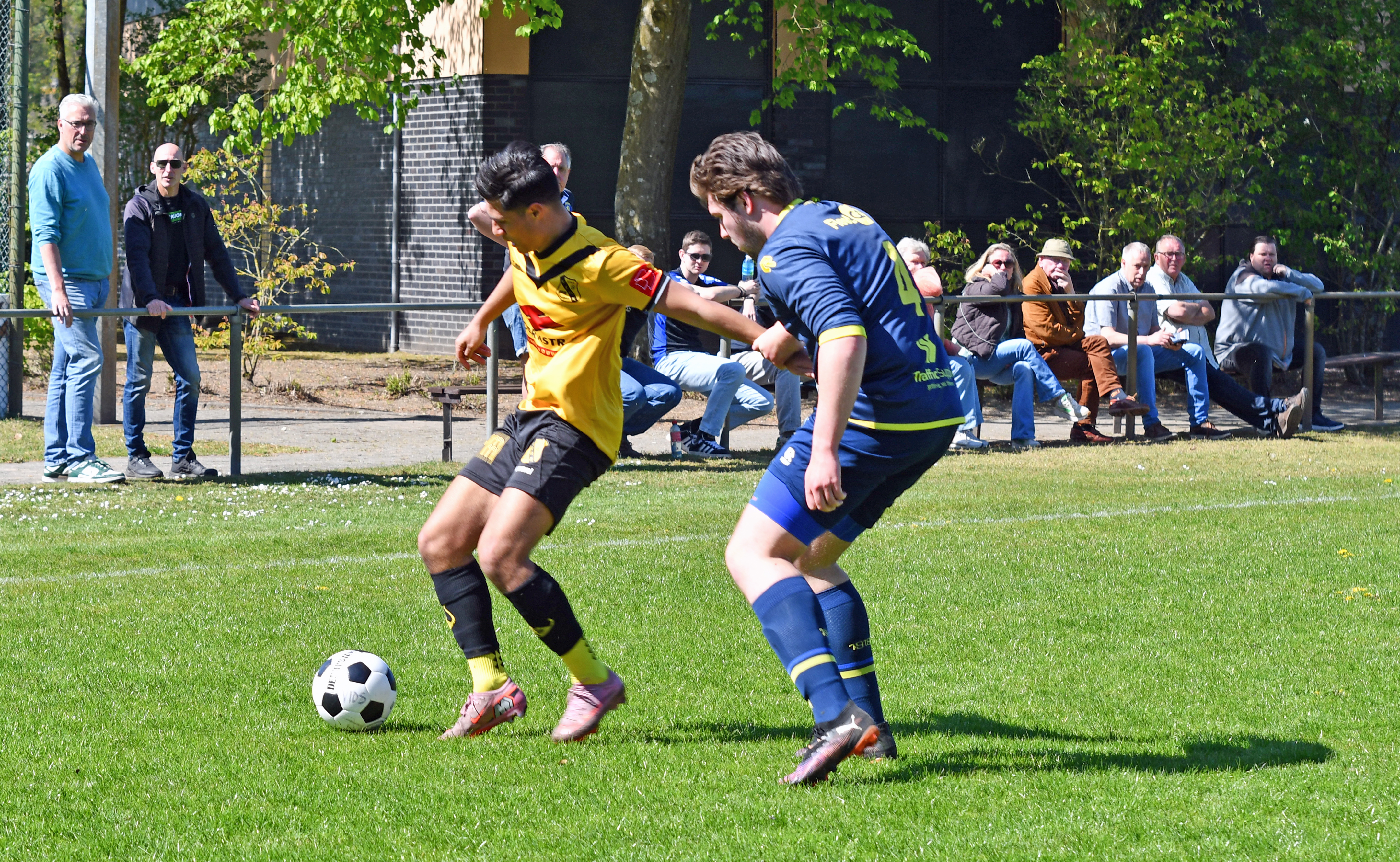 Foto: Soeverein VIOS beleeft zorgeloze middag tegen v.v. Hattem