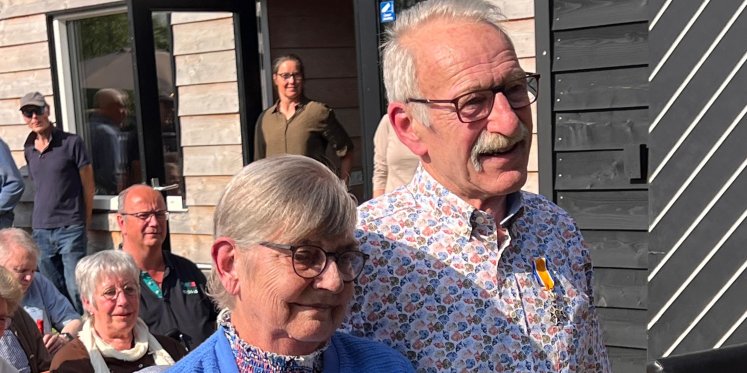 Foto: Koninklijke onderscheiding dhr. H van Renselaar