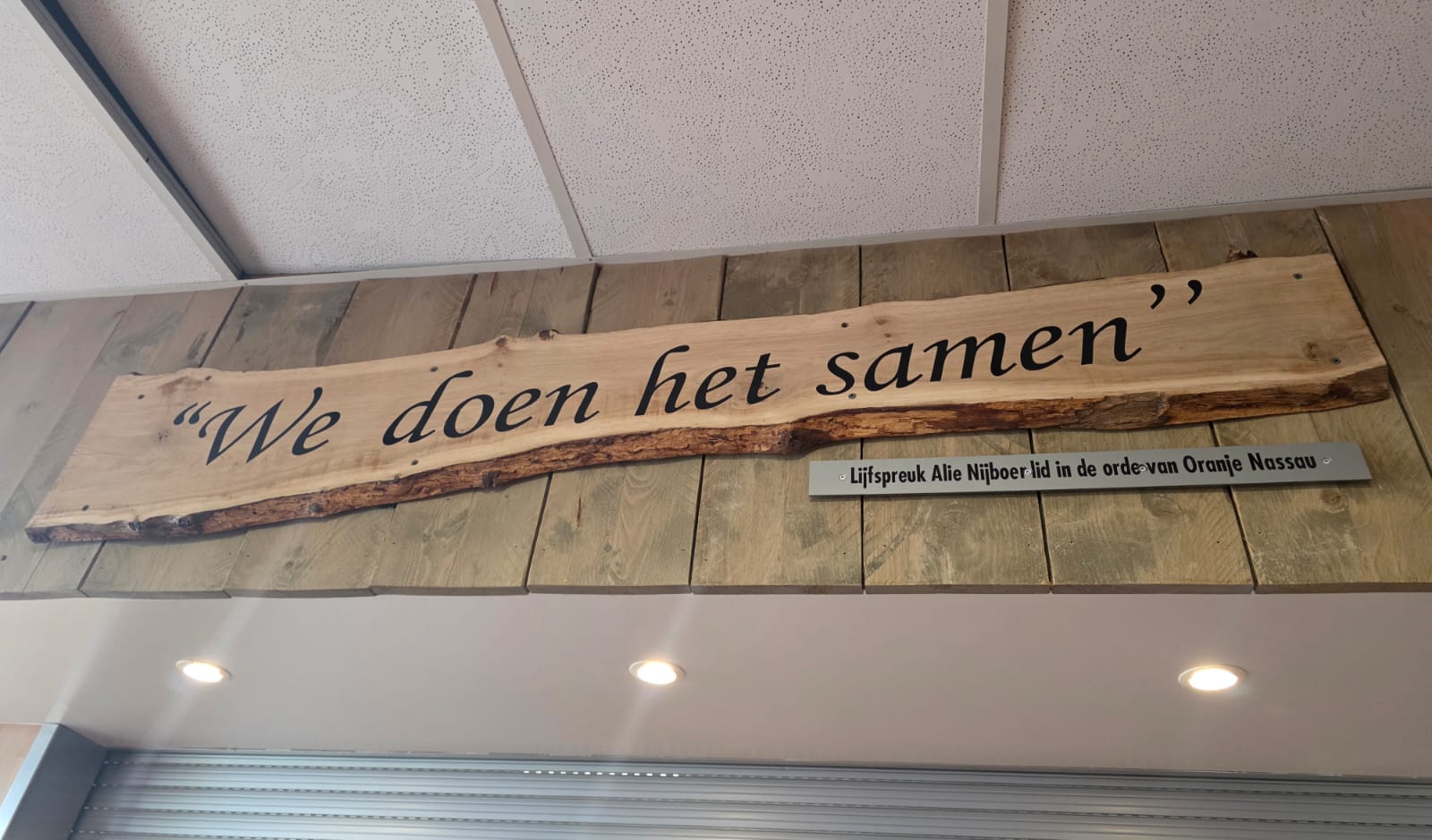 Foto: Blijvende herinnering voor Alie Nijboer in v.v. Emst-kantine