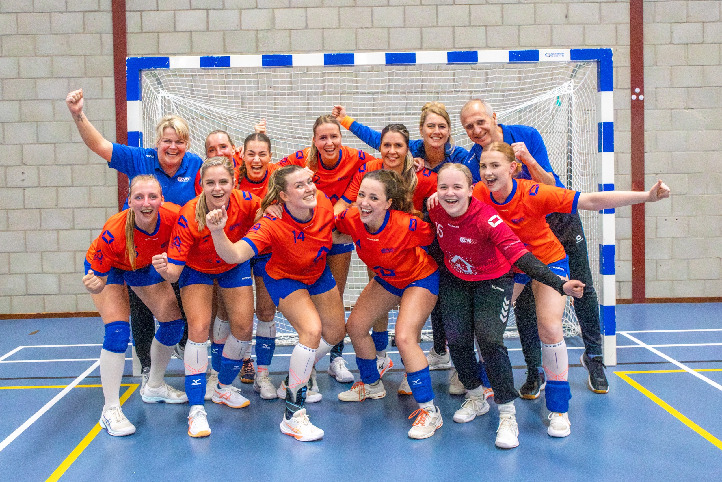 Foto: CVO Dames 1 plaatst zich overtuigend voor finale en promoveert naar de Hoofdklasse
