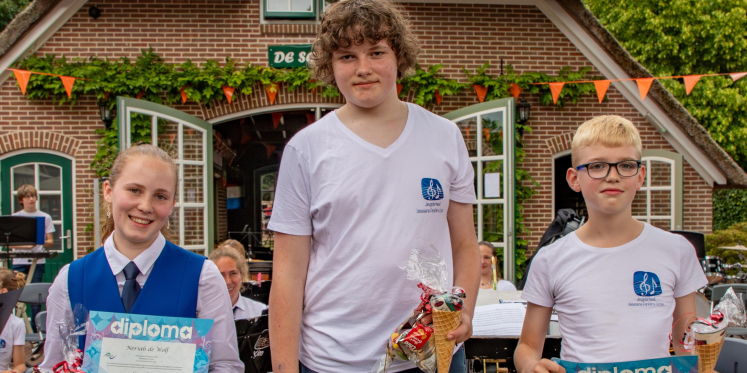 Foto: Het blijft diploma's regenen bij het Vaassens Fanfare Corps!