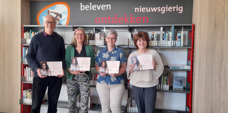 Foto: Nieuwe taalvrijwilligers versterken Taalpunt van Bibliotheek Noord-Veluwe