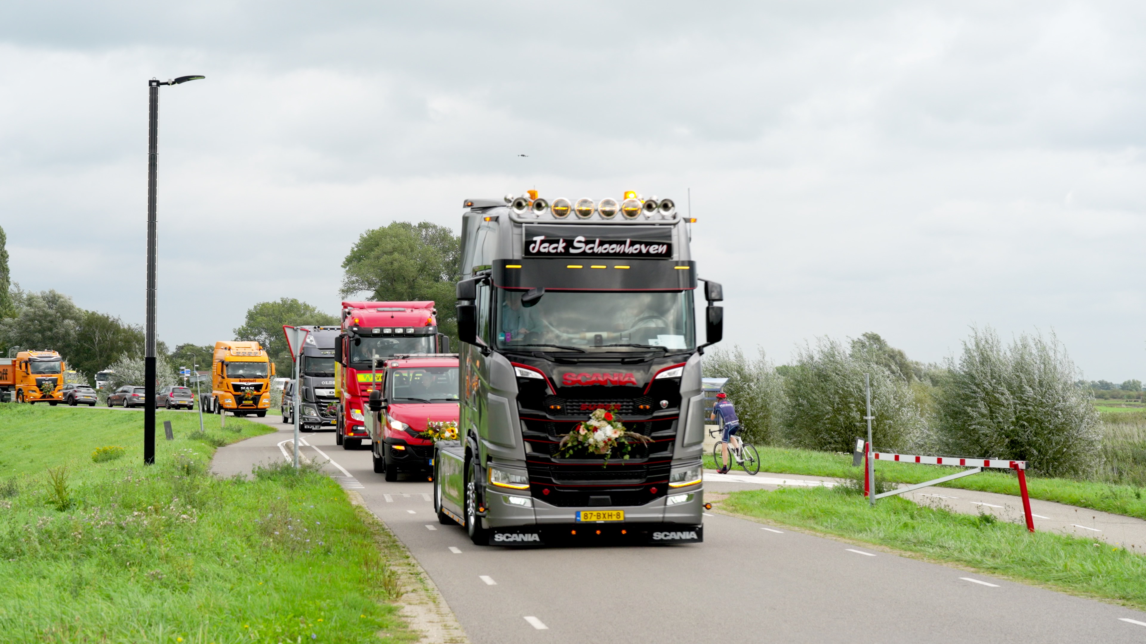 Foto: Een Onvergetelijke 38e Editie van Truckersdag Heerde: "Samen Onderweg voor een Glimlach"
