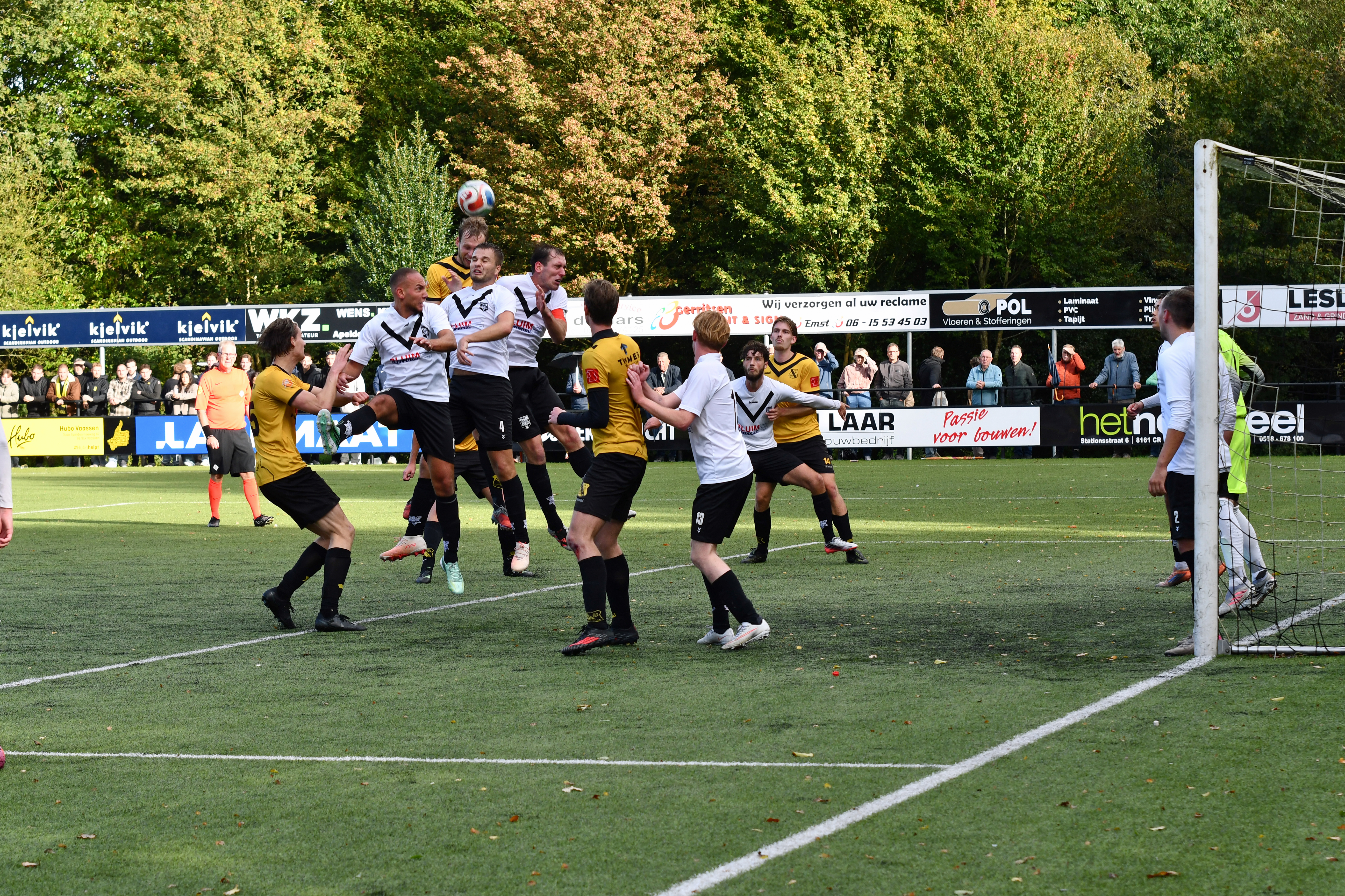 Foto: In historische dorpsderby delen VIOS en KCVO de punten