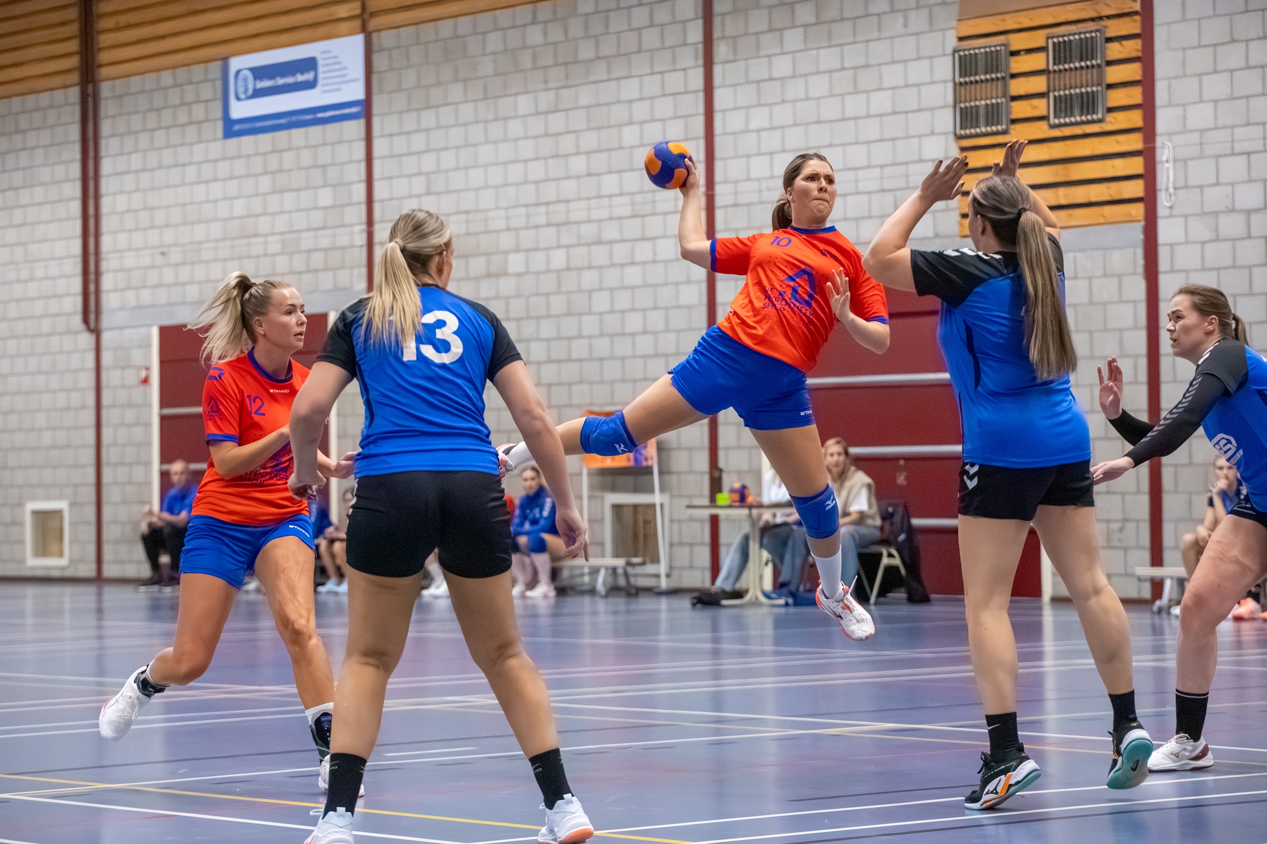 Foto: CVO Dames 1 boekt eerste overwinning in de hoofdklasse