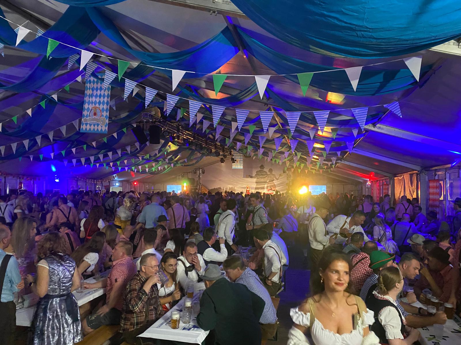Foto: Tien jaar Oktoberfest in Nunspeet: wat maakt het evenement zo succesvol?