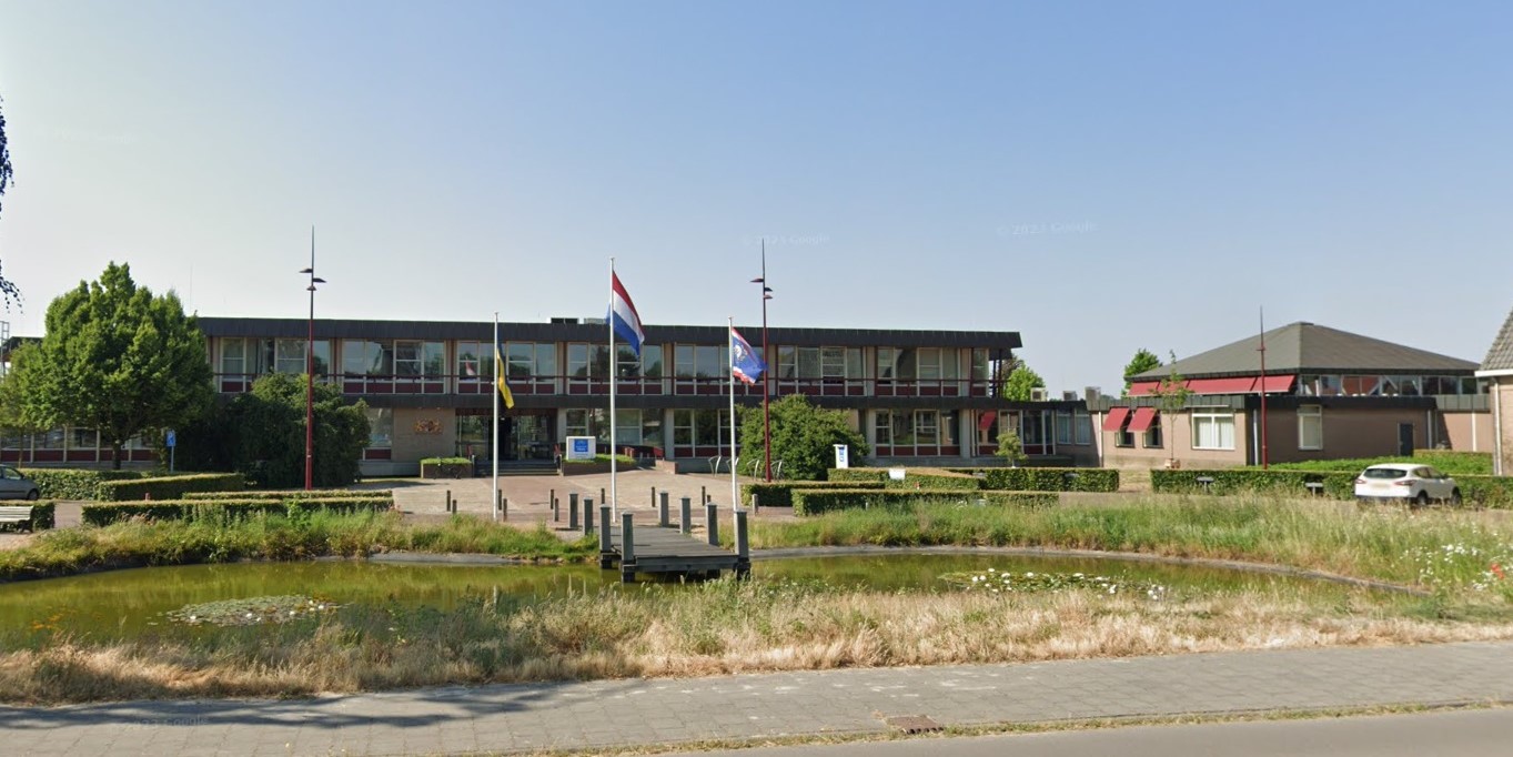 Foto: Oude naam en logo zorgen voor verwarring over magazine Elburg