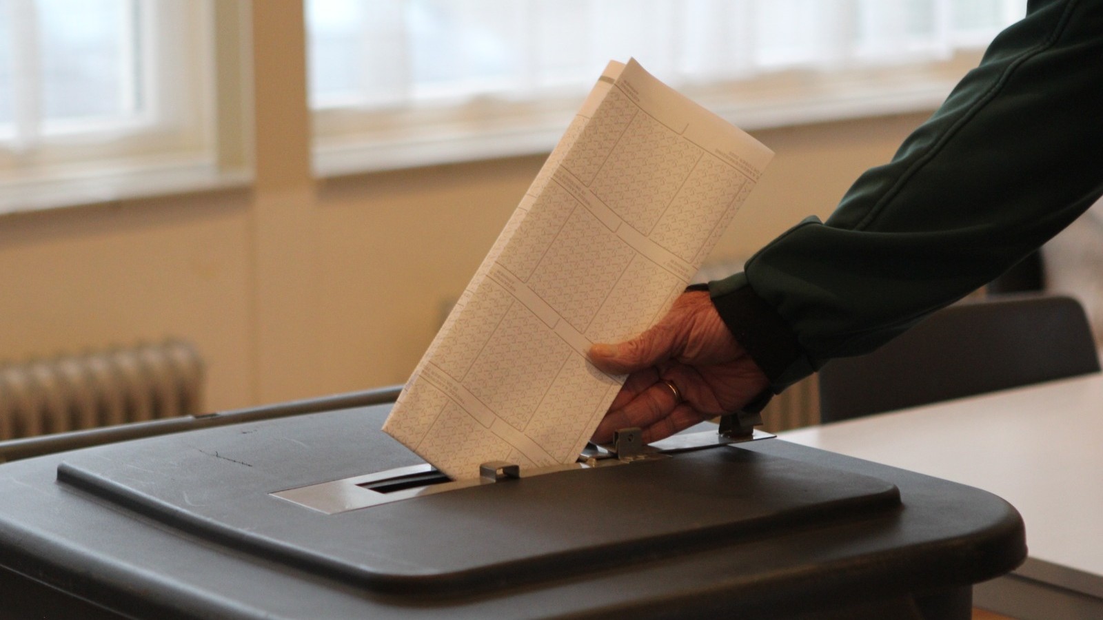 Foto: Rebekka heeft een verstandelijke beperking en houdt van de politiek