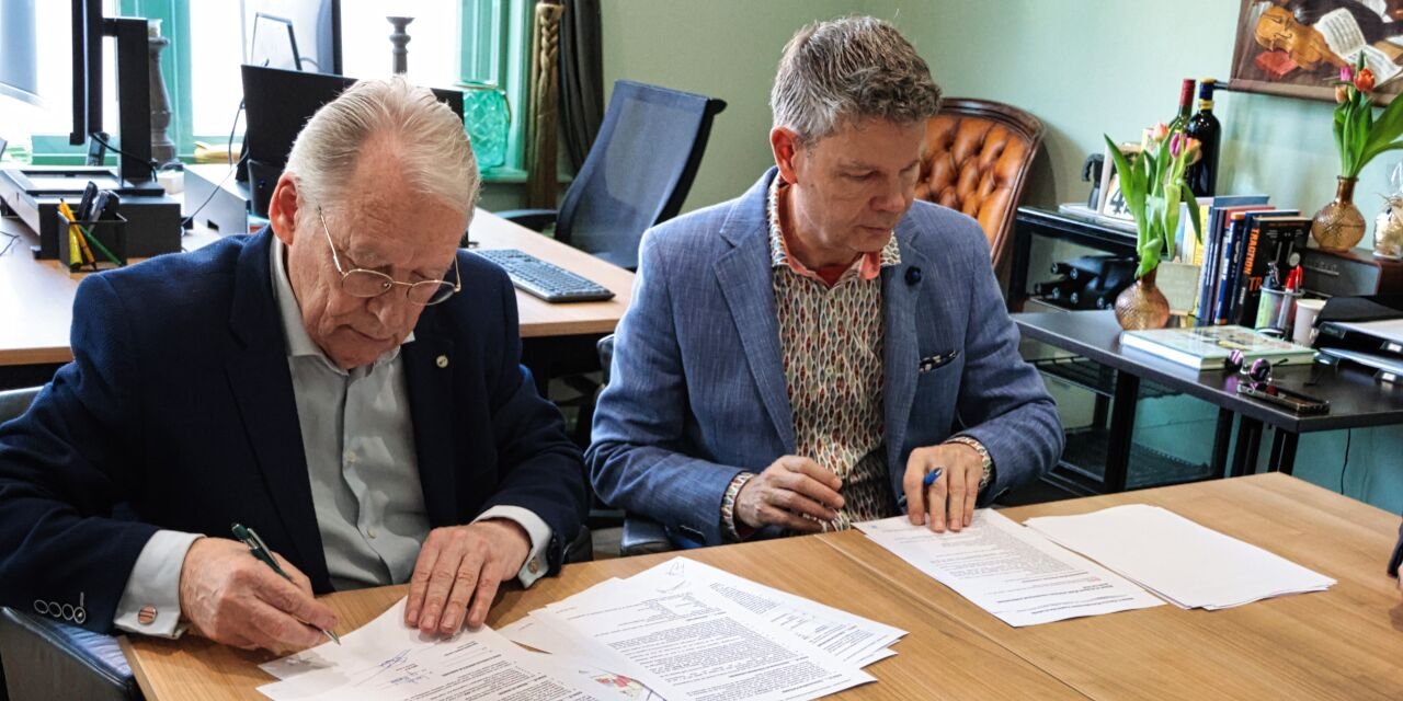 Foto: Gemeente en GPO tekenen overeenkomst ontwikkeling ’t Vogelshofje