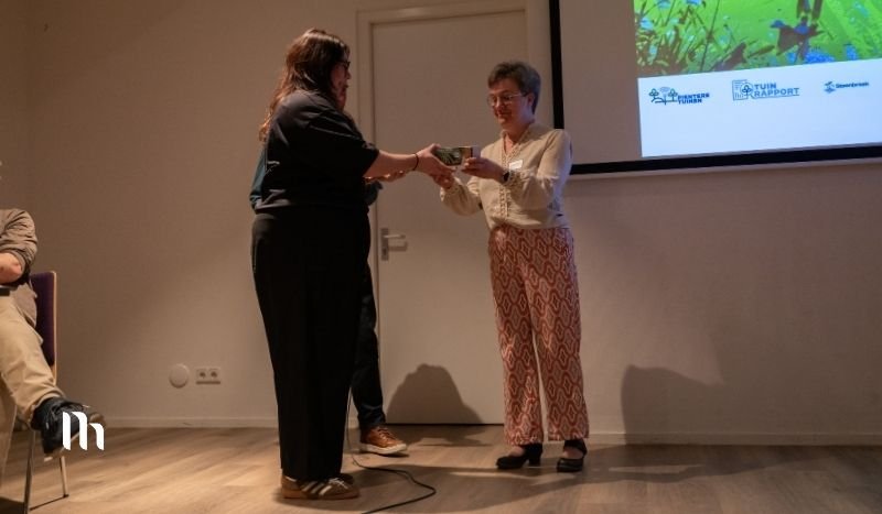 Nieuws van bij ons - Eerste bodemsensor uitgereikt voor een groenere toekomst