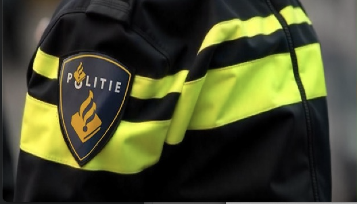 Foto: Politie doet onderzoek naar geweldsincident tussen Veldhoven en Waalre