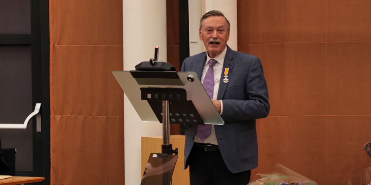 Foto: Twee raadsleden gemeente Valkenswaard Koninklijk onderscheiden