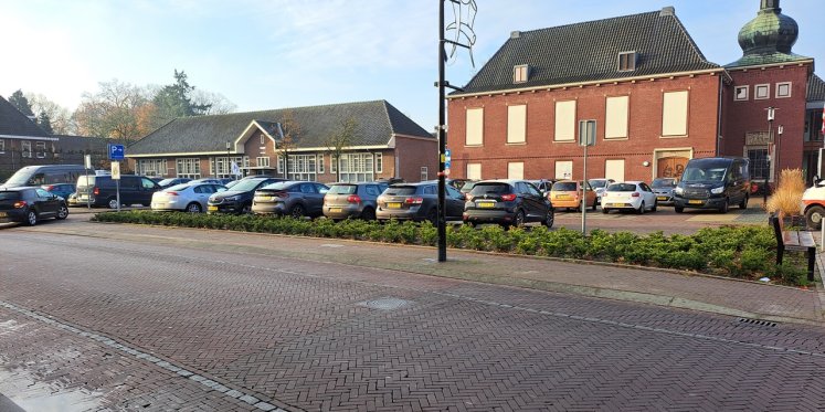 Foto: Werkzaamheden op Gemeentehuisplein Heeze