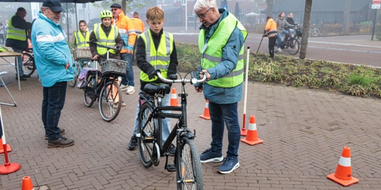 Foto: Verkeersexamen Valkenswaardse basisscholieren