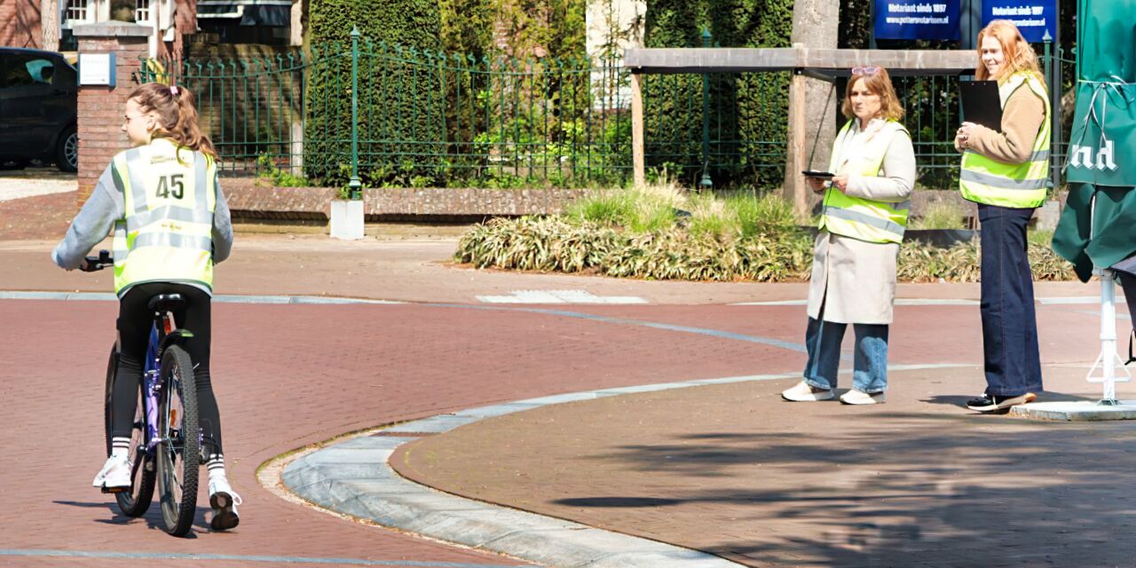 Foto: Verkeersexamen Valkenswaardse basisscholieren