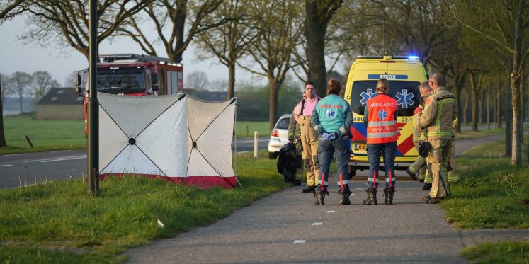 Foto: UPDATE: Motorrijder (50) uit Beek en Donk komt om het leven na botsing in Budel