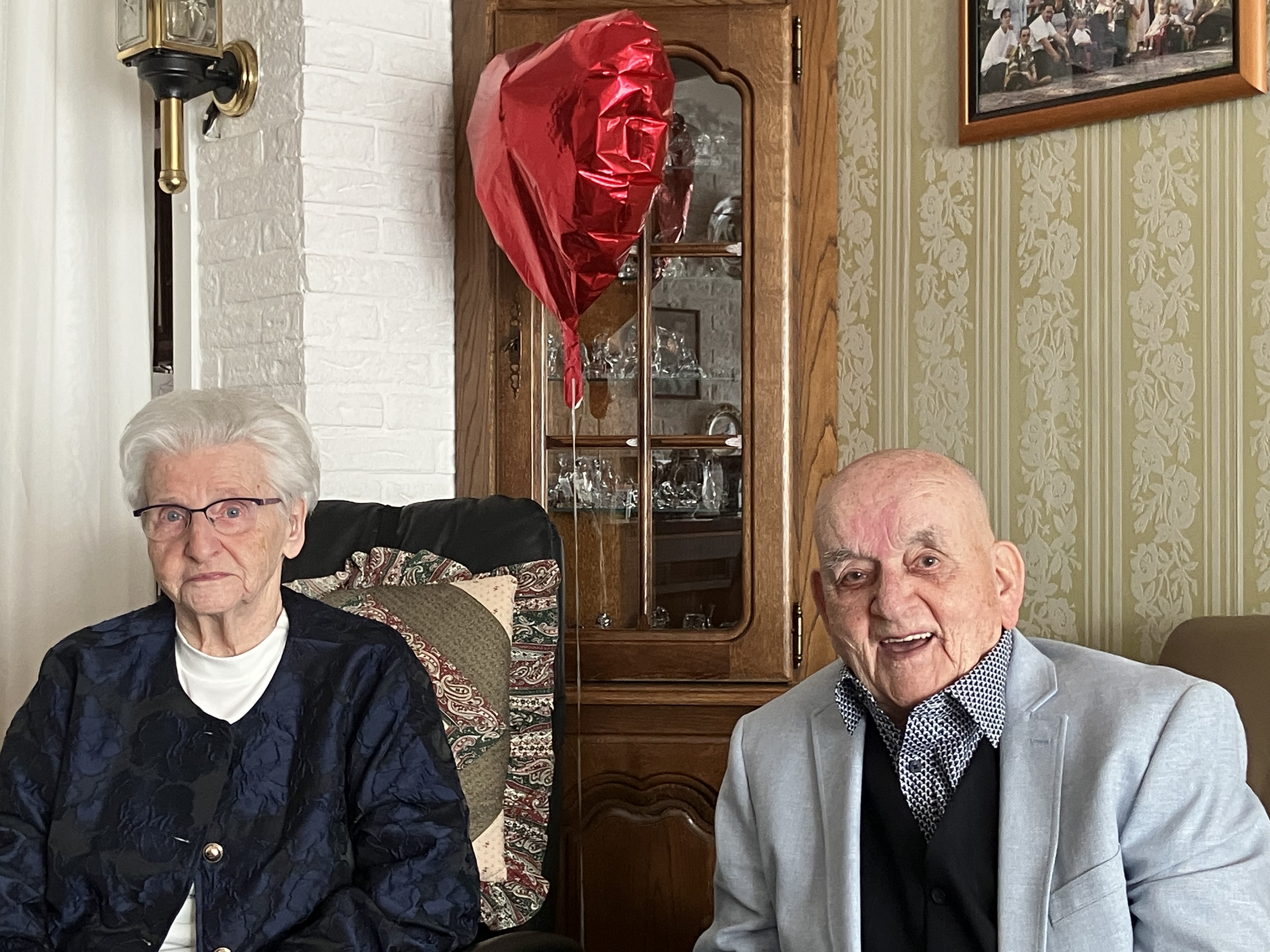 Foto: Piet en Leny uit Valkenswaard zijn 70 jaar getrouwd: 'Met 8 kinderen gaat het vanzelf'