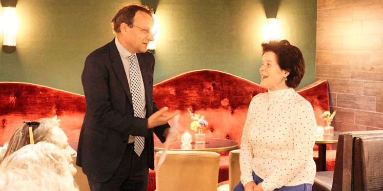 Foto: Gemeentelijke vrijwilligerspenning voor drie vrijwilligers Technika10