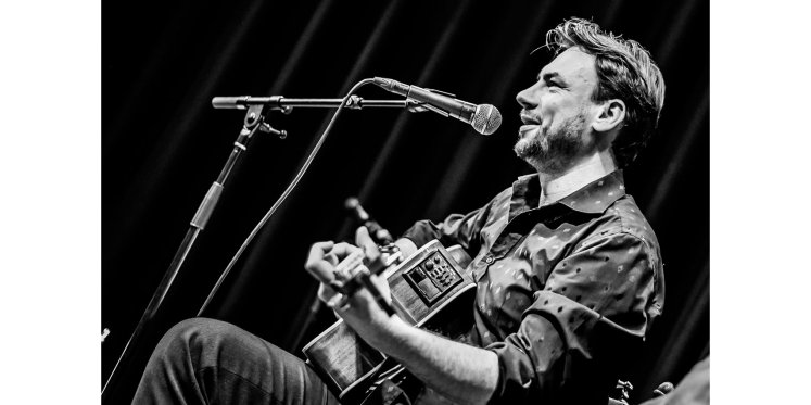 Foto: 23 mei: Fabian Garcia speelt in de Schoenendoos