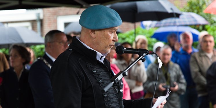 Foto: Dodenherdenking in Veldhoven in beeld