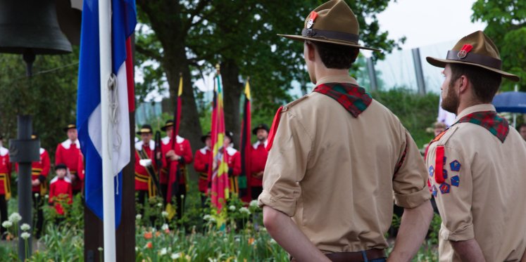 Foto: Dodenherdenking in Veldhoven in beeld