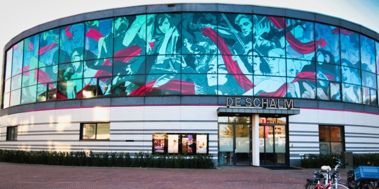 Foto: Vijf theaters in Brainportregio ontwikkelen nieuw internationaal magazine voor 'No Dutch Required'-voorstellingen