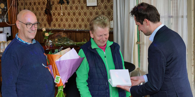 Foto: Gemeentelijke vrijwilligerspenning voor Astrid Peeters