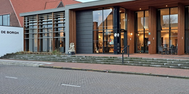 Foto: Ticketverkoop nieuw theaterseizoen Theater De Borgh van start