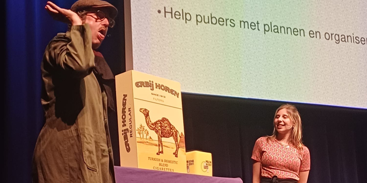 Foto: Grote opkomst bij theateravond over overstap naar het voortgezet onderwijs