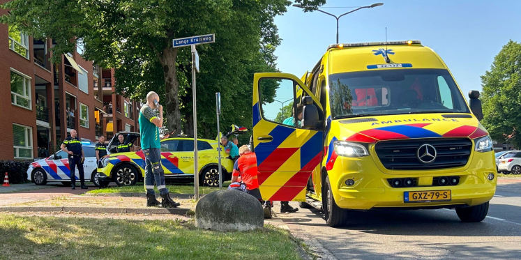 Foto: Fietser ernstig gewond na botsing op fietspad in Veldhoven