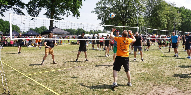 Foto: Recordeditie Ledûb Volleybal Festival van start in Budel