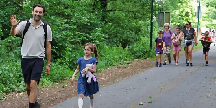Foto: Zonovergoten Avondvierdaagse eindigt met feestelijke intocht