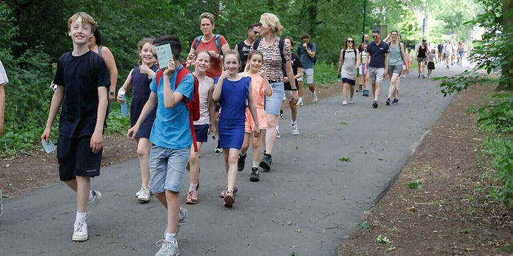 Foto: Zonovergoten Avondvierdaagse eindigt met feestelijke intocht