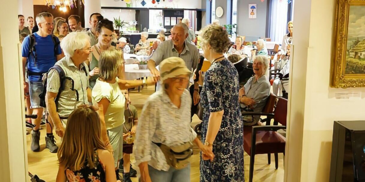 Foto: Zonovergoten Avondvierdaagse eindigt met feestelijke intocht