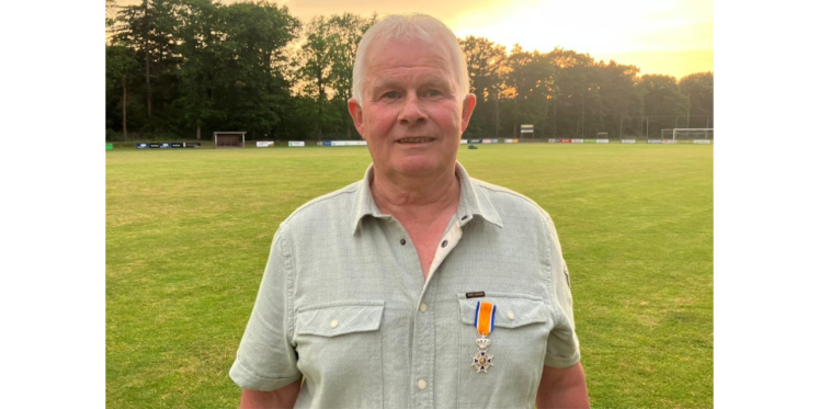 Foto: Koninklijke onderscheiding voor Jan de Backer