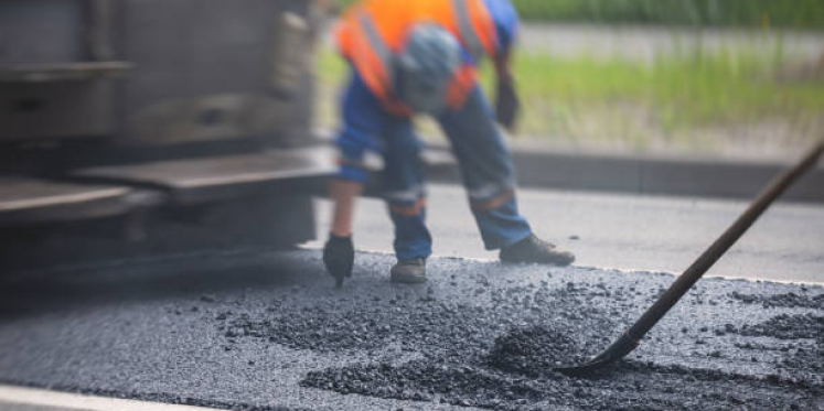 Foto: N269 bij Reusel volgende week tijdelijk afgesloten voor asfalteringswerkzaamheden