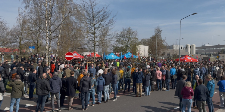 Foto: ASML en vakbonden sluiten akkoord over sociaal plan: geen gedwongen ontslagen tot 1 mei volgend jaar