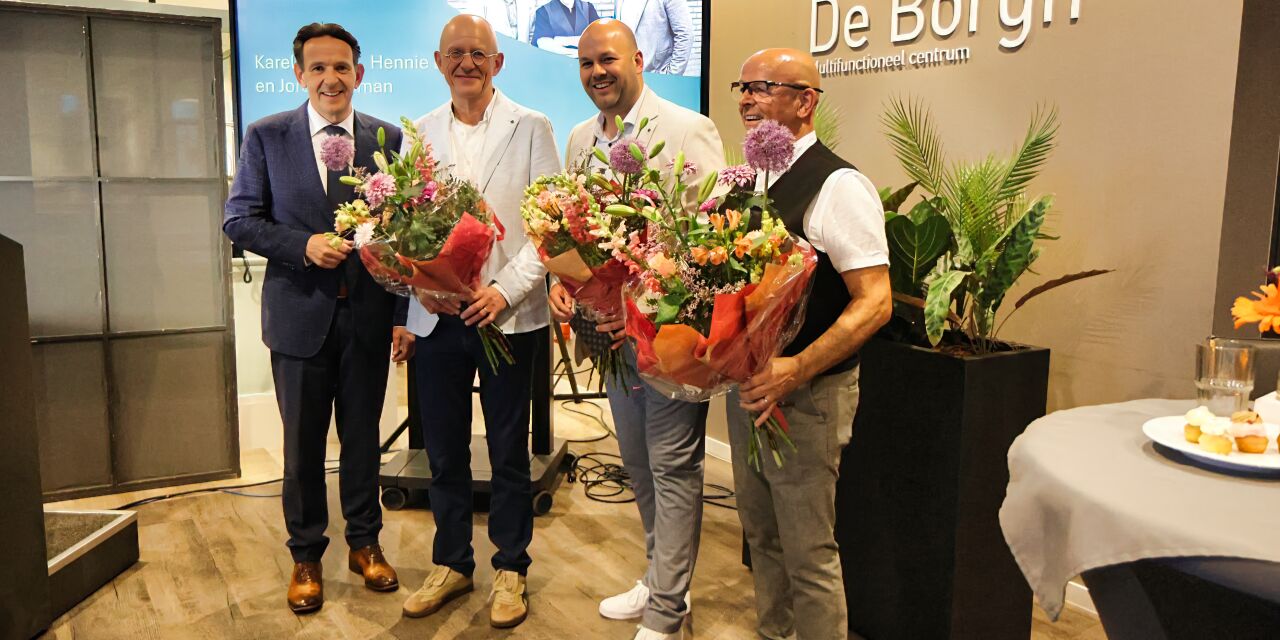 Foto: Afscheid drie wethouders Cranendonck in ontspannen sfeer