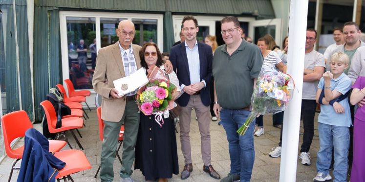 Foto: Gemeentelijke vrijwilligerspenning voor Cis Vogel