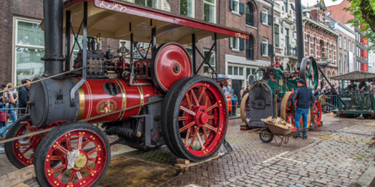 Foto: Jubilerende Stichting Historisch Erfgoed Smid Renders laat oude tijden herleven met Veldhoven in Stoom