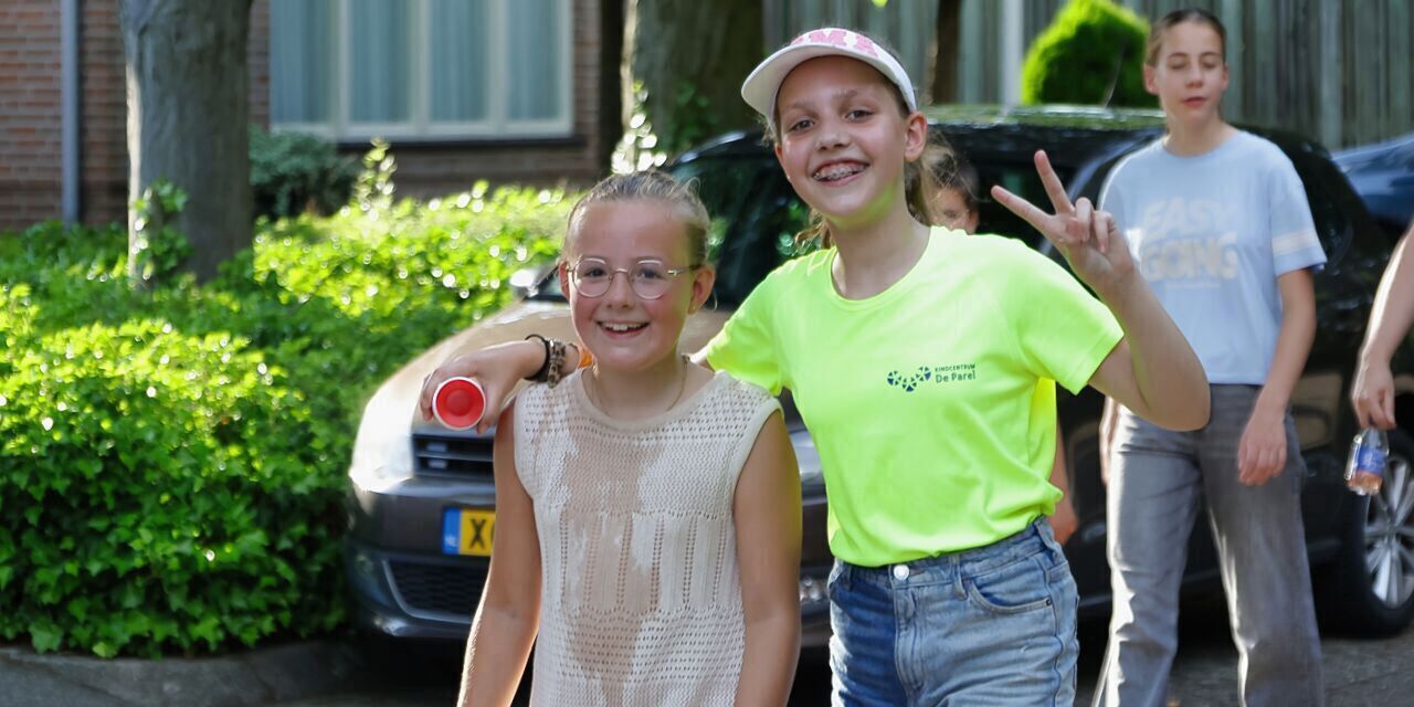 Foto: Avondvierdaagse Heeze afgesloten met warme slotdag