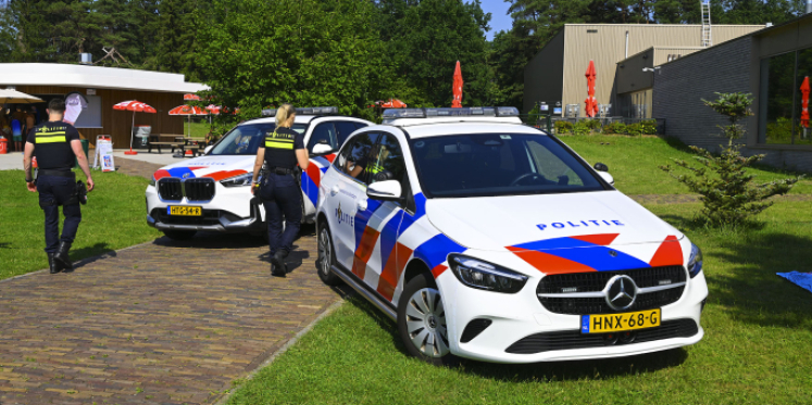 Foto: Ruzie bij buitenzwembad De Wedert in Valkenswaard