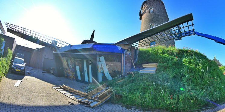 Foto: Zwaar noodweer trekt over de Kempen: omgevallen bomen, schade aan auto's en monumentale molen