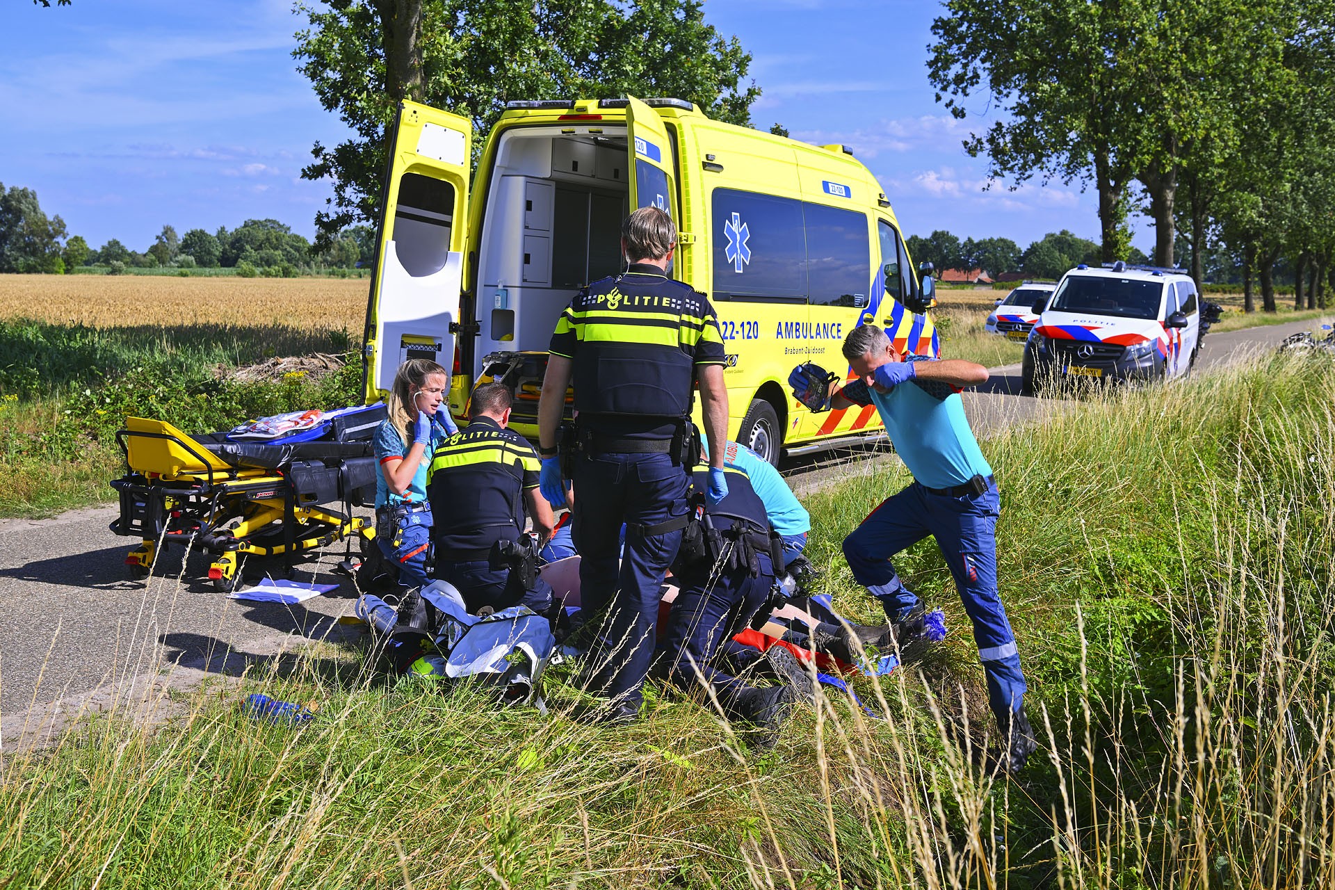 Foto: Motorrijder ernstig gewond bij eenzijdig ongeval in Luyksgestel
