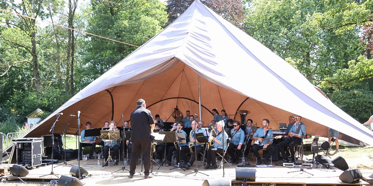 Foto: Warm, druk en gezellig: Bourgondisch Cranendonck trekt veel bezoekers