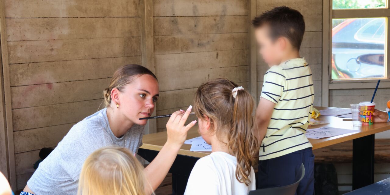 Foto: Warm, druk en gezellig: Bourgondisch Cranendonck trekt veel bezoekers