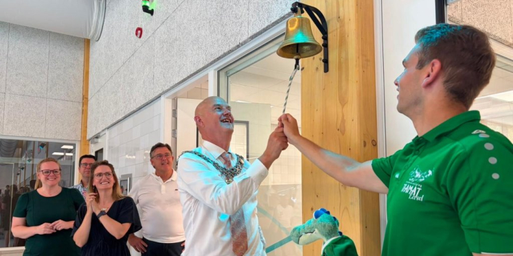 Foto: Zwembad De Albatros in Eersel officieel geopend